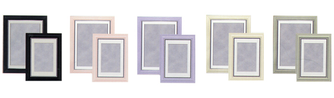 額に入れた遺影イメージ